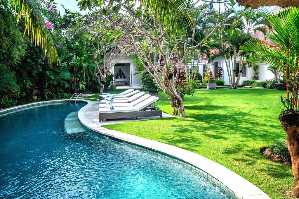 Villa Sipo Seminyak Værelse billede